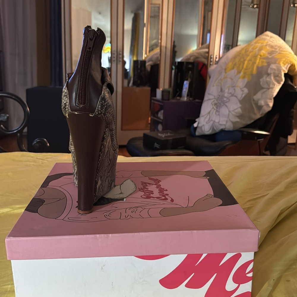 Wedge Snake Boot, Back Zipper. Slight Imperfectio… - image 3